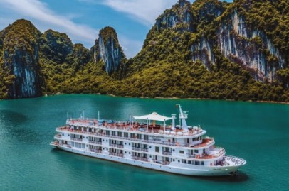 Ambassador Signature Junk Cruise Halong Bay